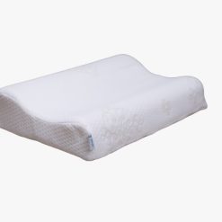 Ayuda a reducir los ronquidos al mantener las vías respiratorias alineadas.